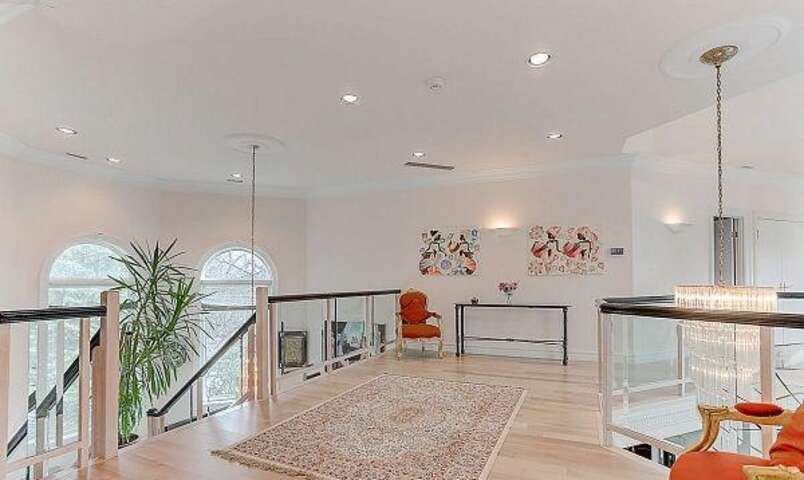 Huge Estate Mension , renovated , quality   house