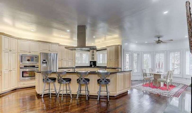 Huge Estate Mension , renovated , quality   house