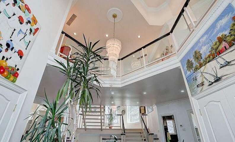 Huge Estate Mension , renovated , quality   house