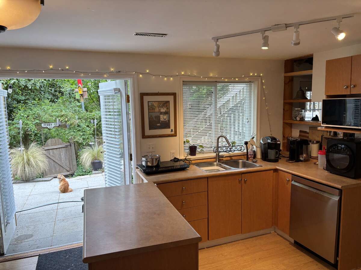 .Tudor home/ Nature/ Privacy/ Multi-generational