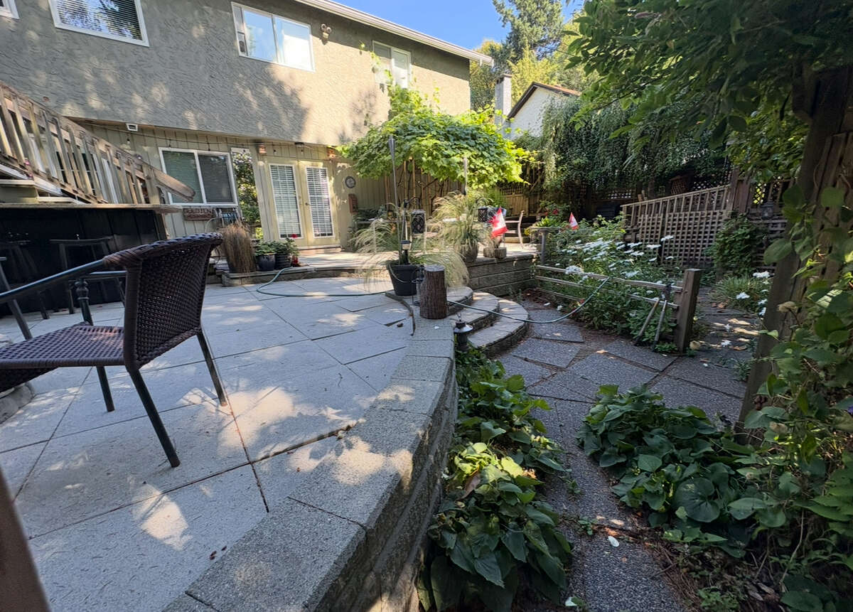 .Tudor home/ Nature/ Privacy/ Multi-generational