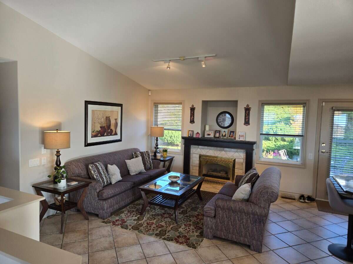 Best Location: Central, quiet, prestigious! 