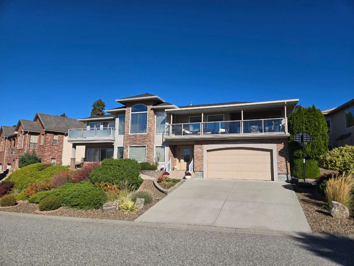 Best Location: Central, quiet, prestigious! 