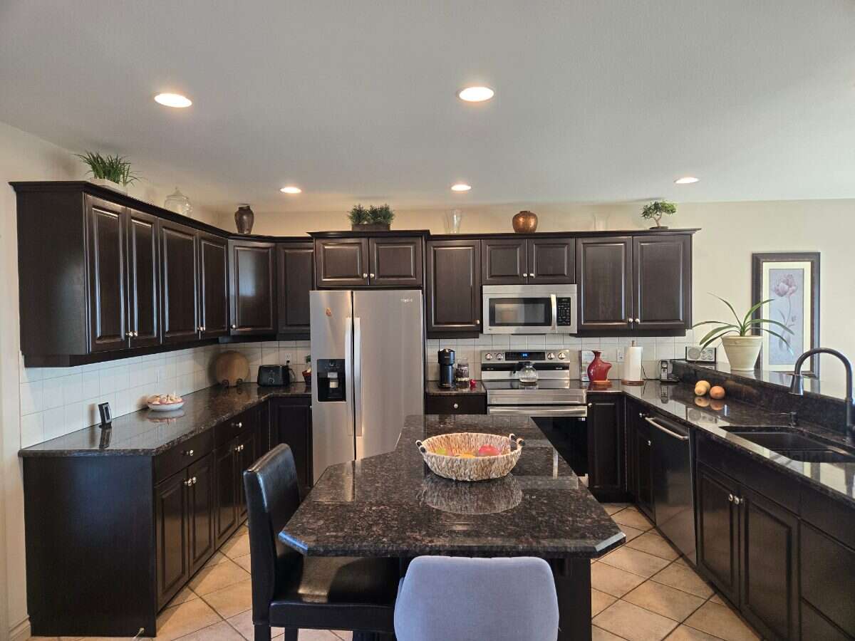 Best Location: Central, quiet, prestigious! 