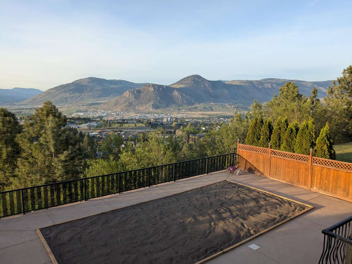 Beautiful Upper Sahali home with stunning views