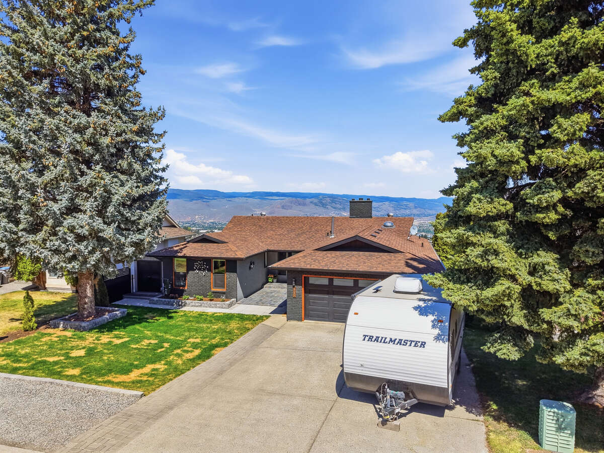 420 Gleneagles Drive