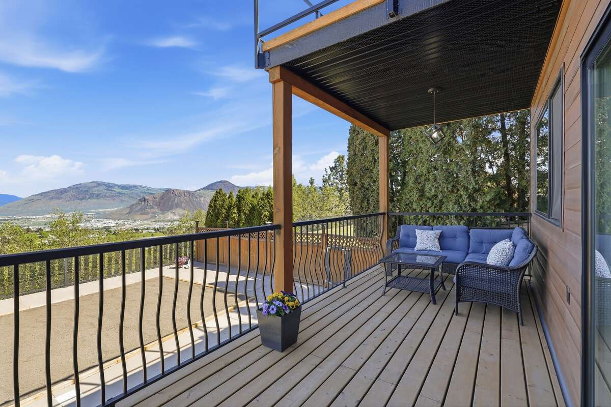 Beautiful Upper Sahali home with stunning views