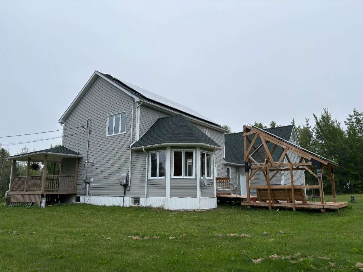 Net-Zero Country Living Near Fredericton