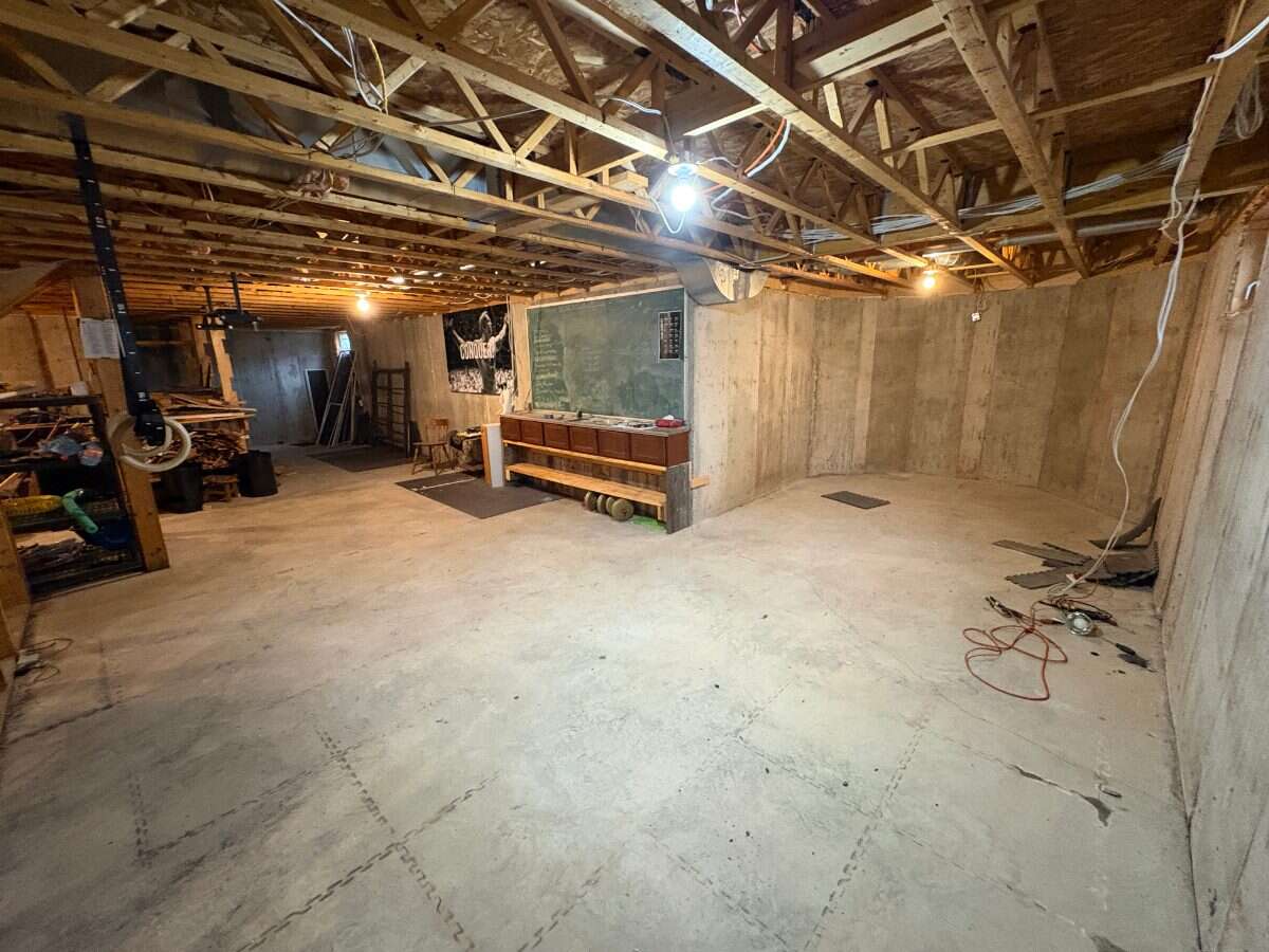 Net-Zero Country Living Near Fredericton