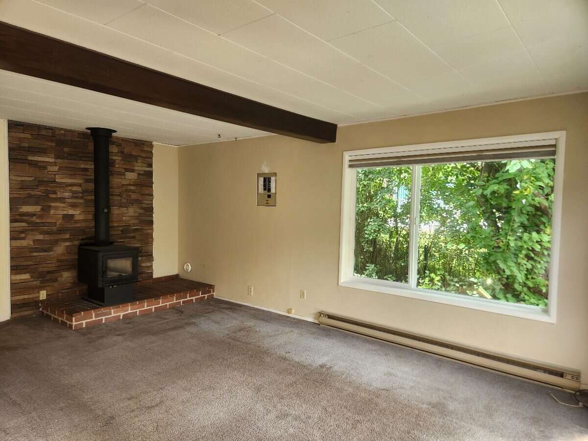 2BR Home in Deroche