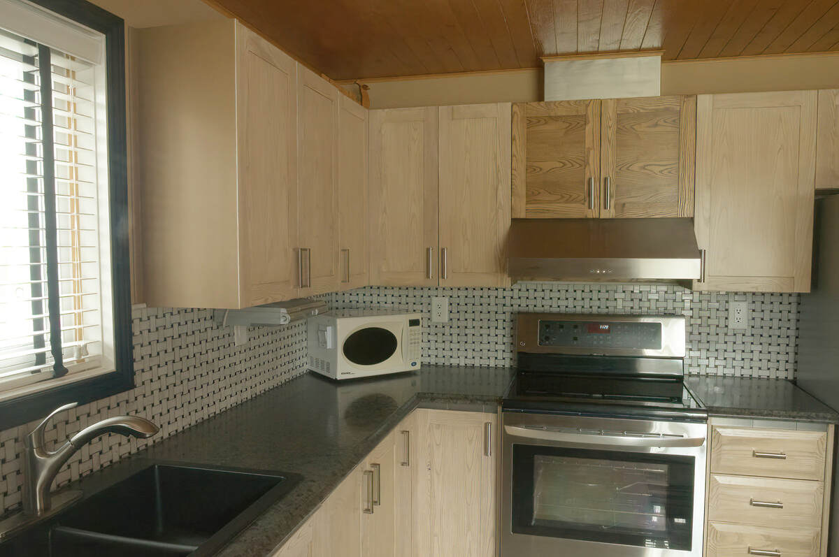 Kitchen business area