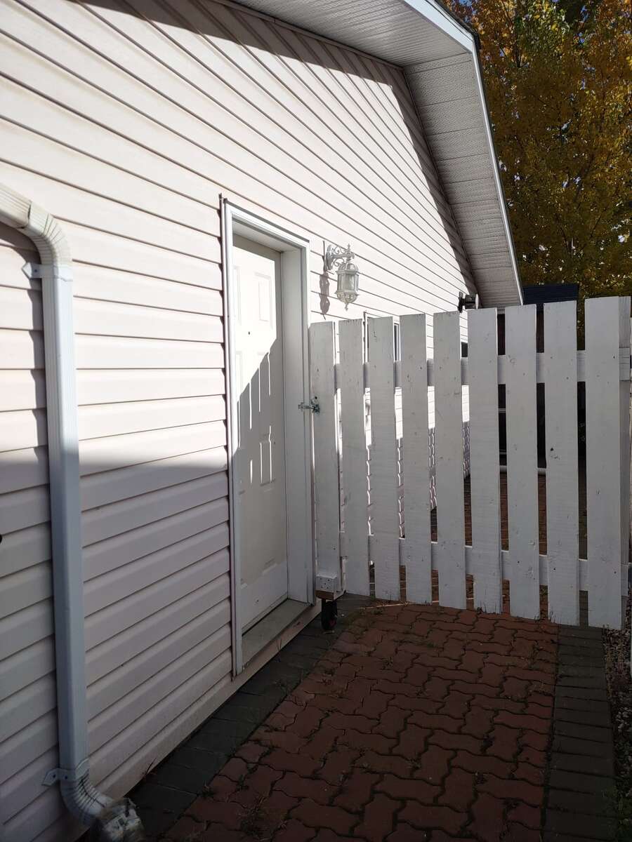 Extensively updated 5-bedroom, 2-bathroom home!