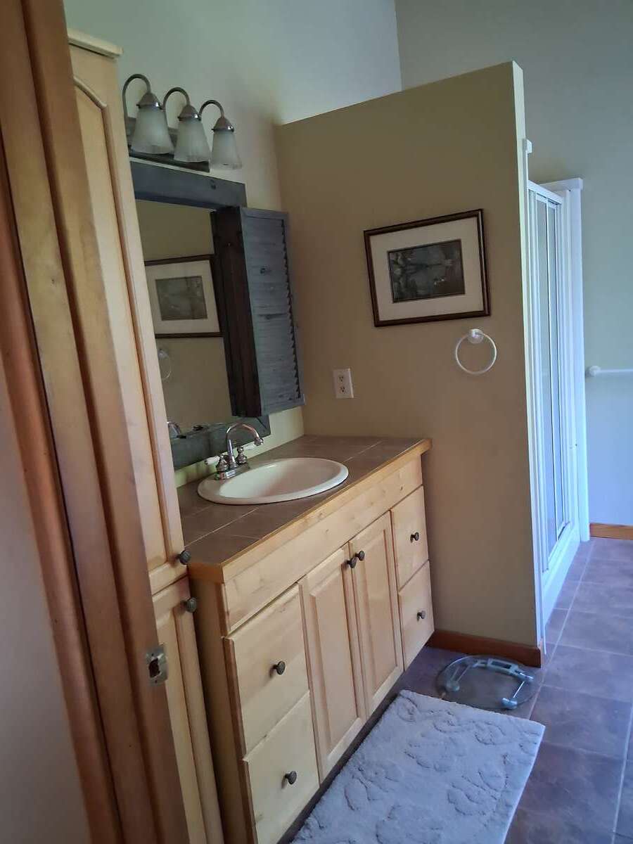 My 4 piece ensuite bathroom.