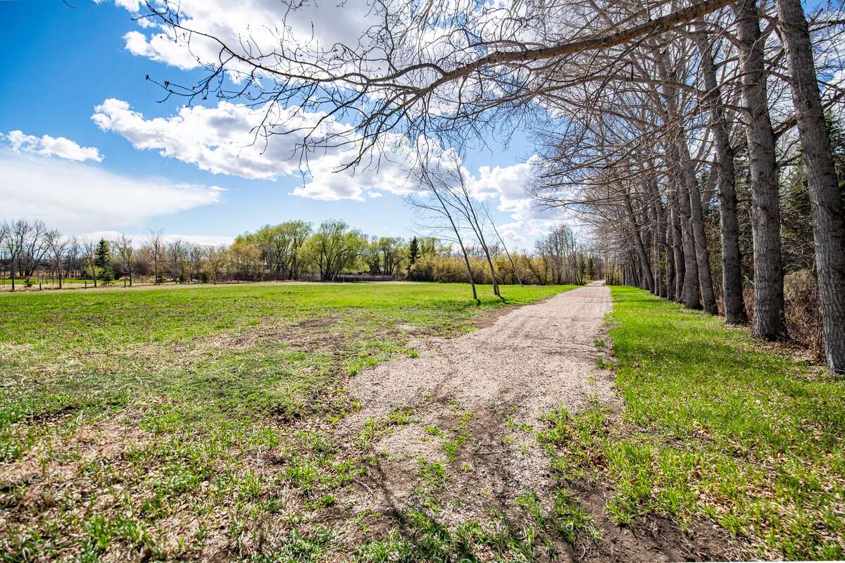 Prime Acreage Lot Minutes from Red Deer