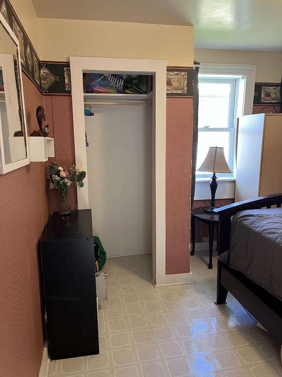 bedroom #1