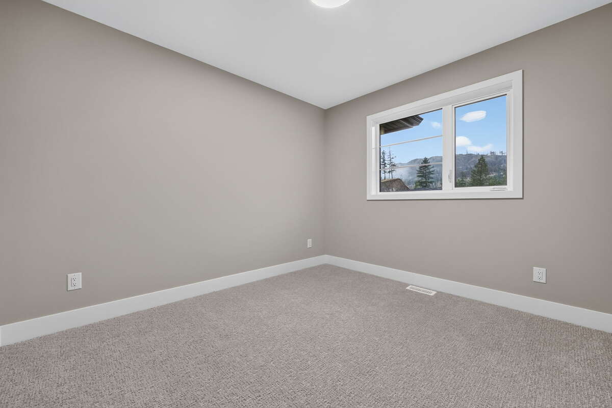 Antler Heights - Move-In Ready Home