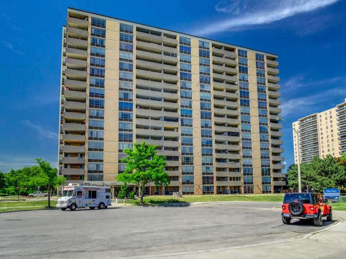 Condo / Apartment For Rent in Etobicoke, Ontario - 3 bdrm, 2 bath (601, 40 Panorama Court)