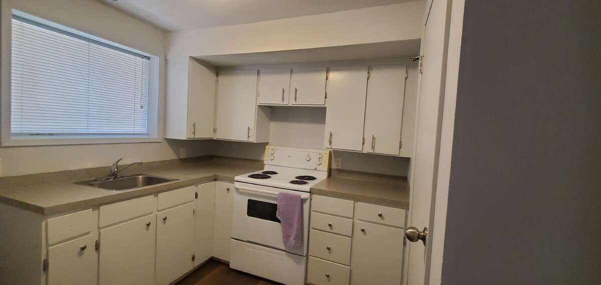 Kitchen in 1 bedroom suite