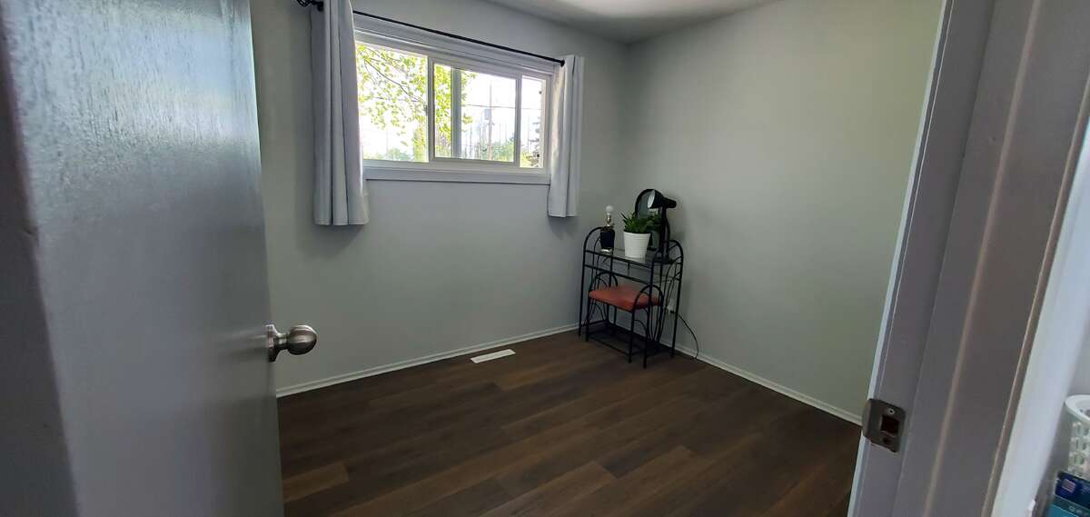 Bedroom #3 (new window)