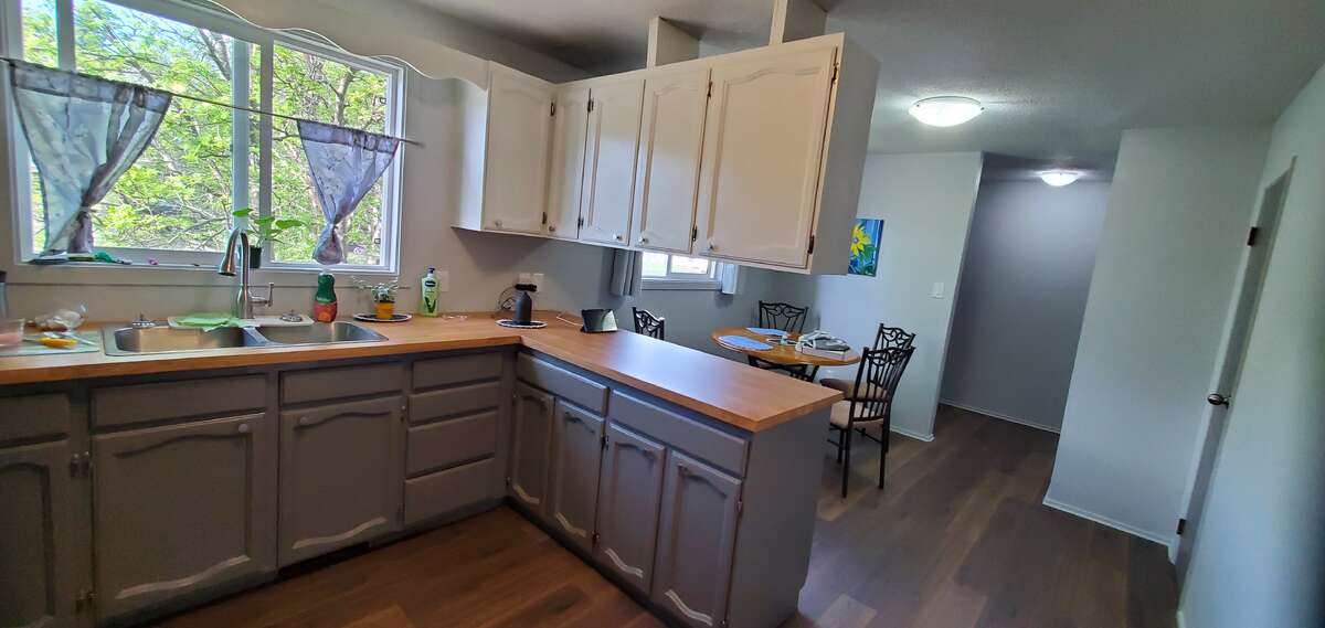 Kitchen (new window)
