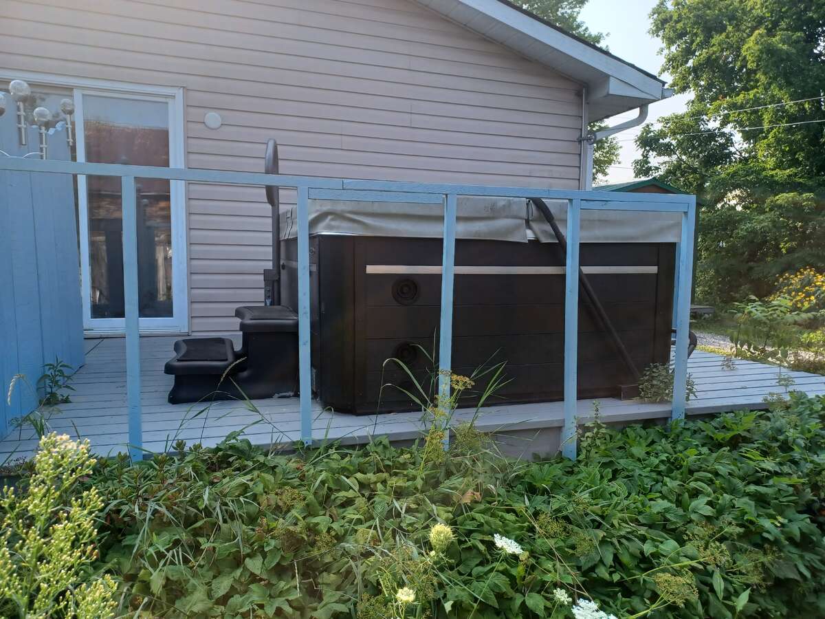 Family room to hot tub