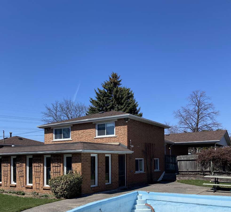 Spacious Bright 5 Bedroom