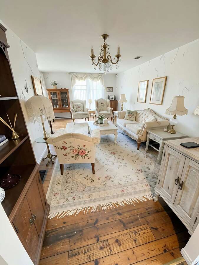 Spacious Bright 5 Bedroom