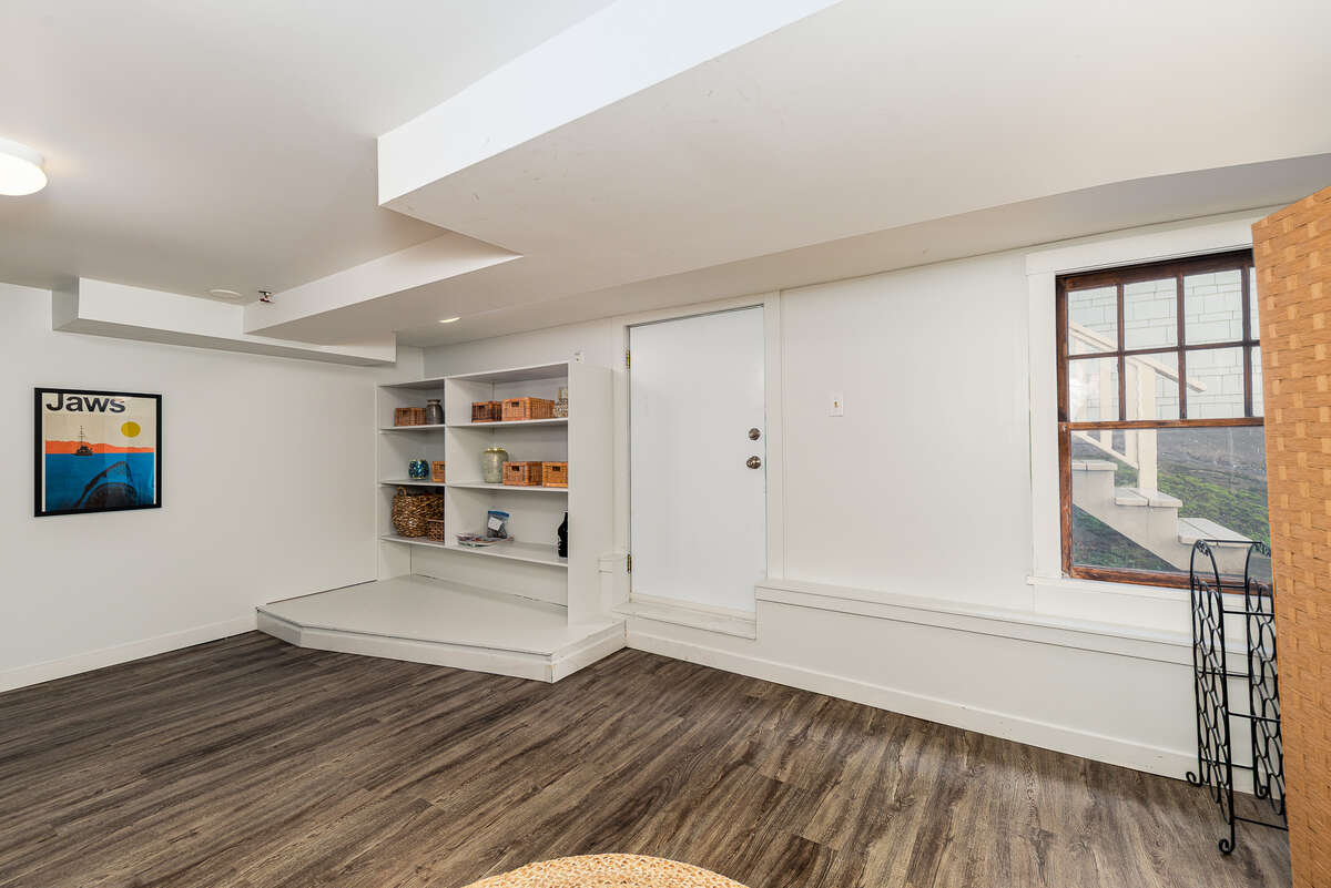 Suite entryway (lower level)