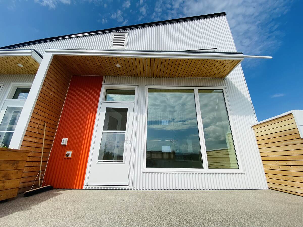 Top floor rear exterior from terrace.