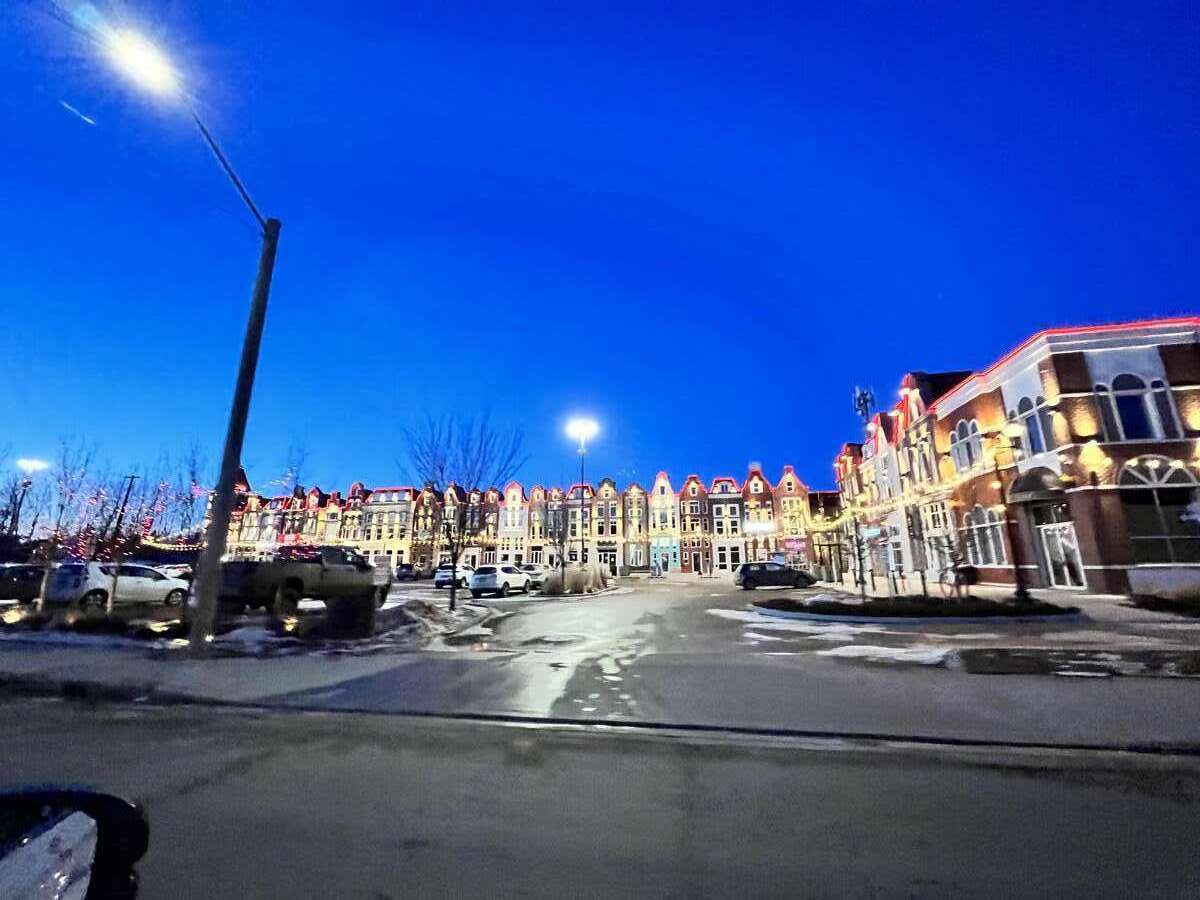 Close to amazing shopping and entertainment.