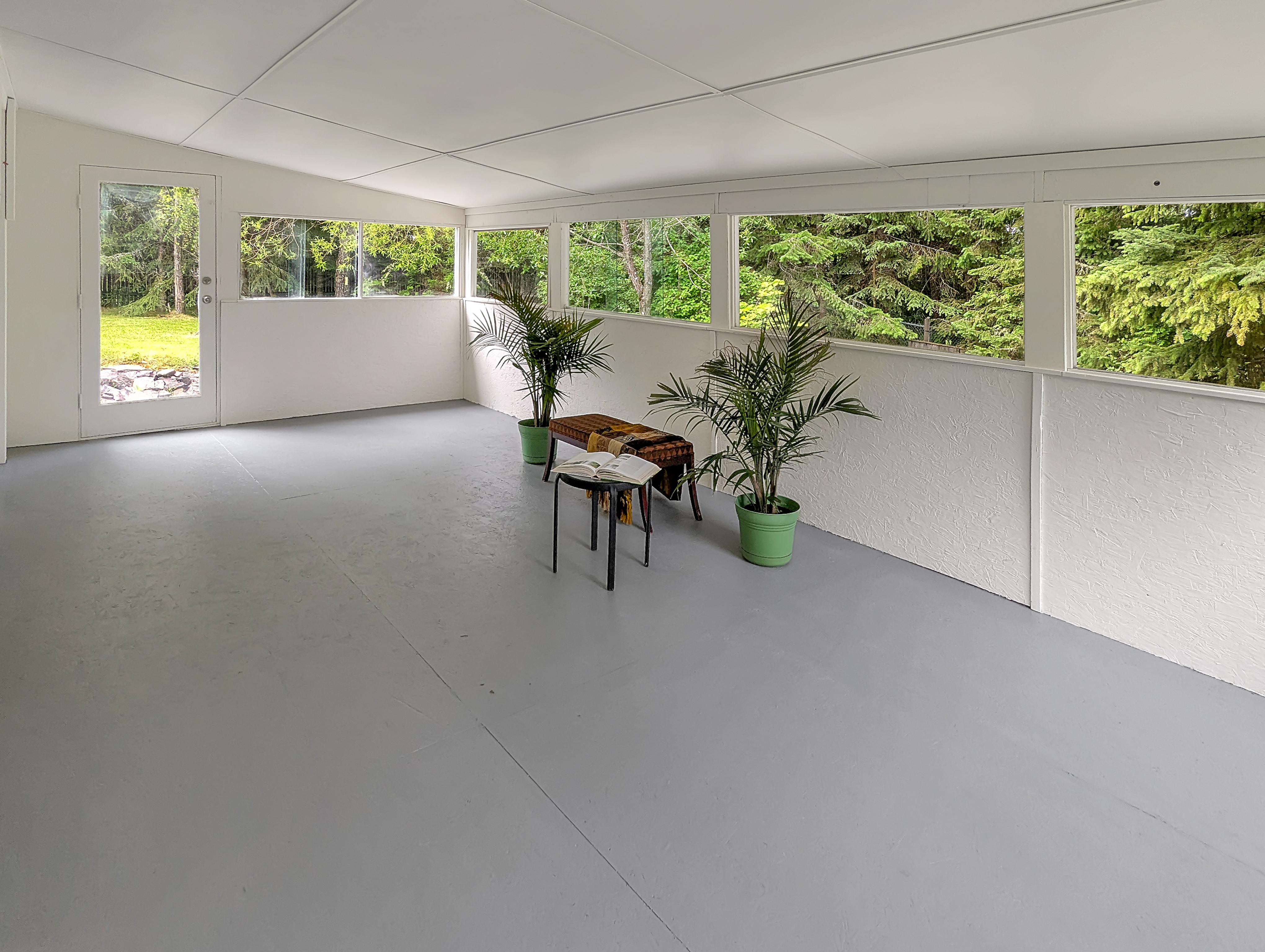 Two Detached Homes on a Private 1-Acre Property