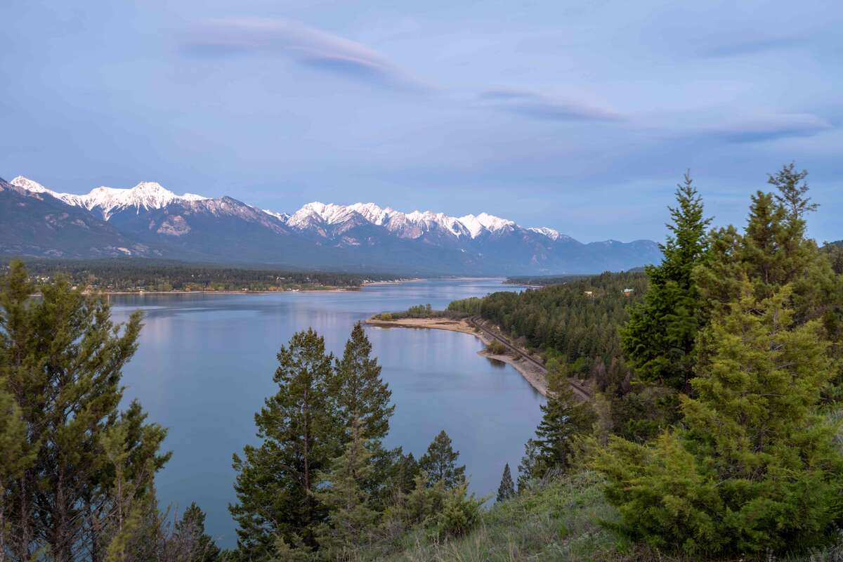 Breathtaking Lakeview Acreage