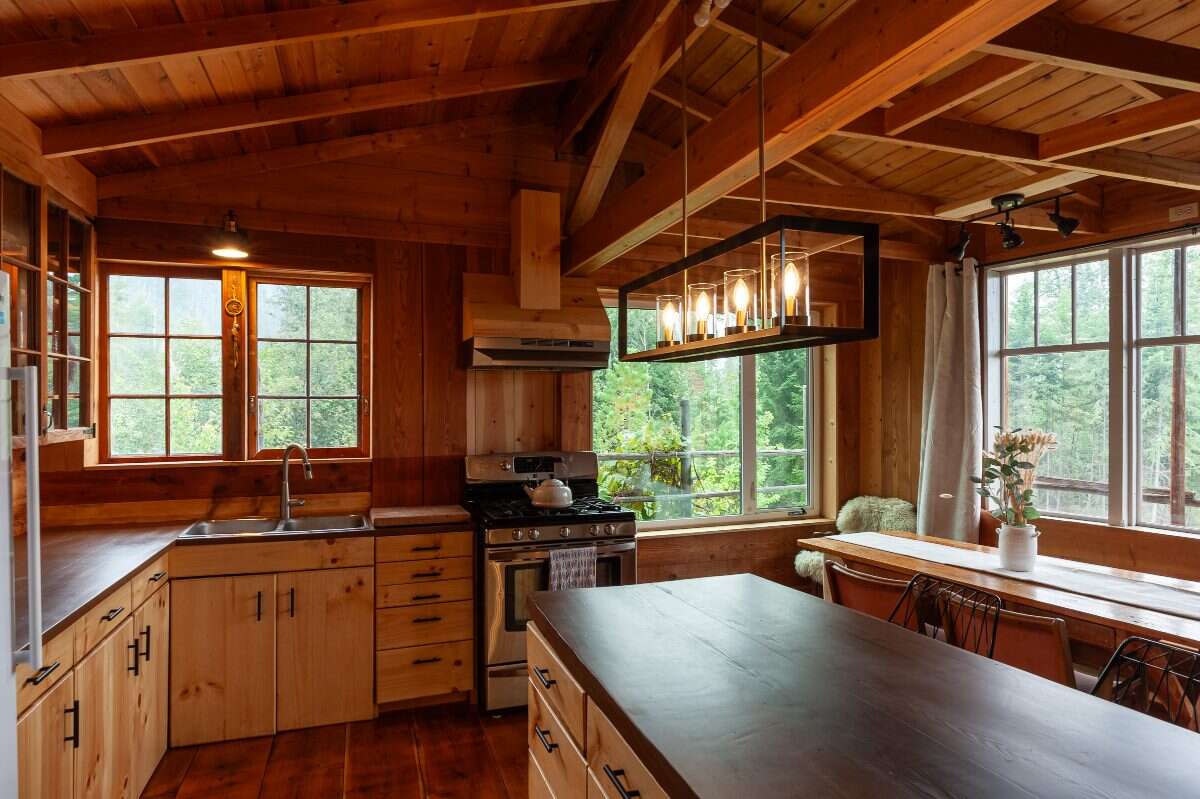 60 Private Acres Overlooking the Arrow Lakes
