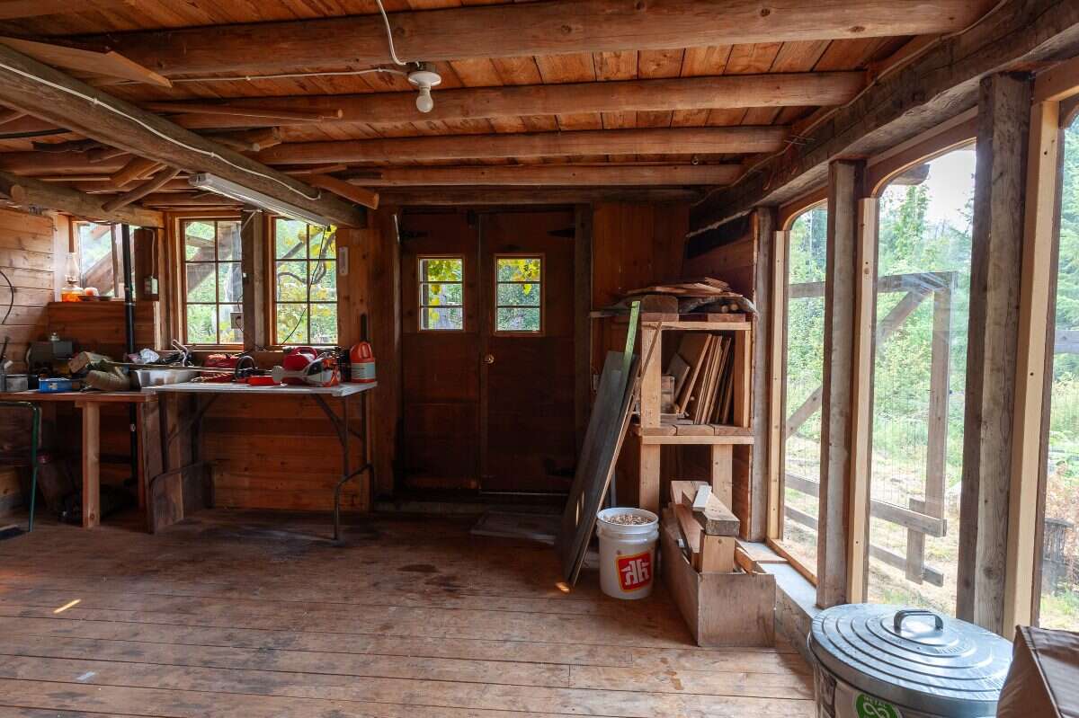 60 Private Acres Overlooking the Arrow Lakes