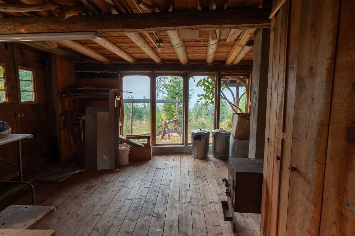 60 Private Acres Overlooking the Arrow Lakes