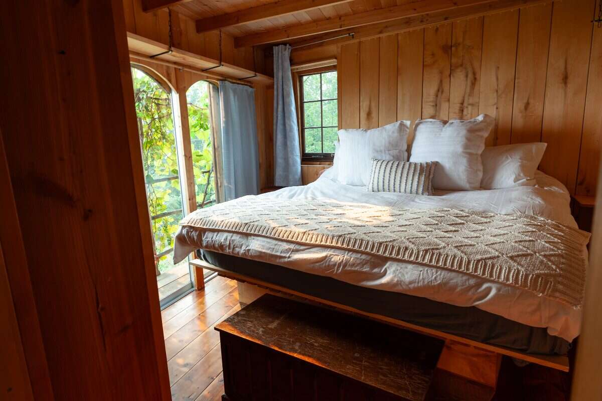 60 Private Acres Overlooking the Arrow Lakes
