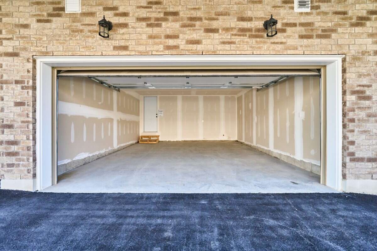 Move-In Ready 3-Bedroom Townhome in Newcastle