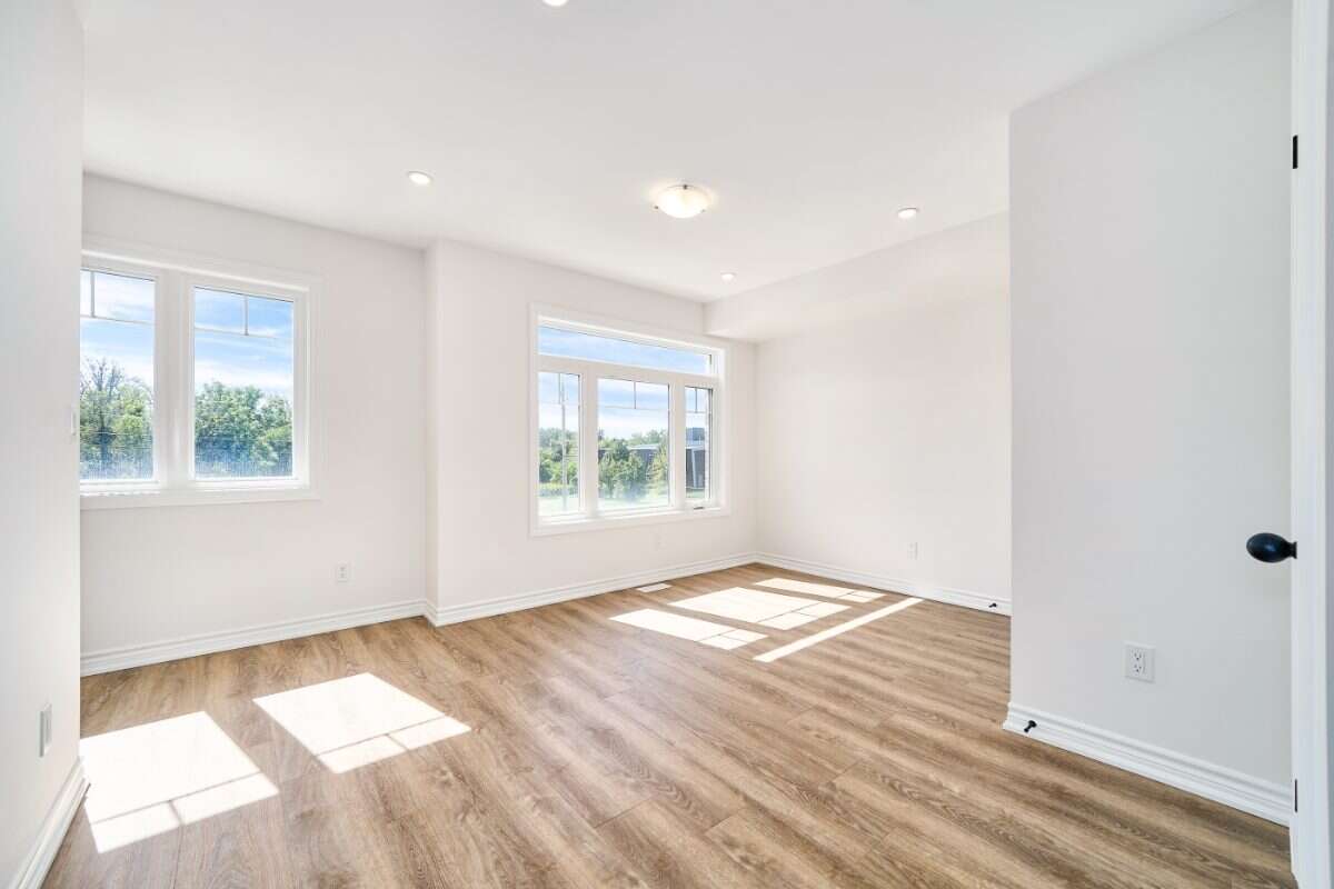 Move-In Ready 3-Bedroom Townhome in Newcastle