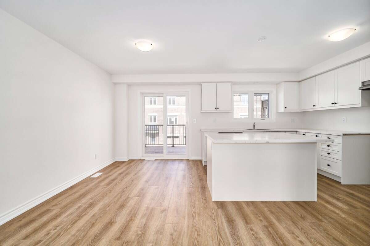 Move-In Ready 3-Bedroom Townhome in Newcastle