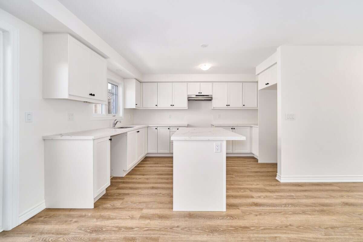 Move-In Ready 3-Bedroom Townhome in Newcastle