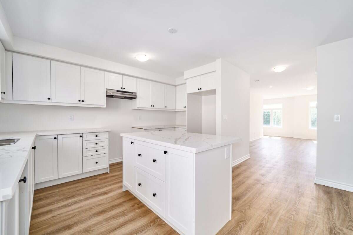 Move-In Ready 3-Bedroom Townhome in Newcastle