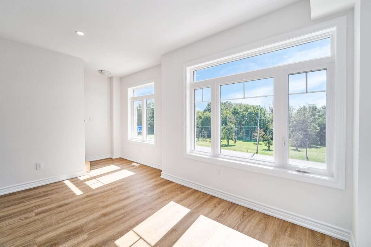 Move-In Ready 3-Bedroom Townhome in Newcastle