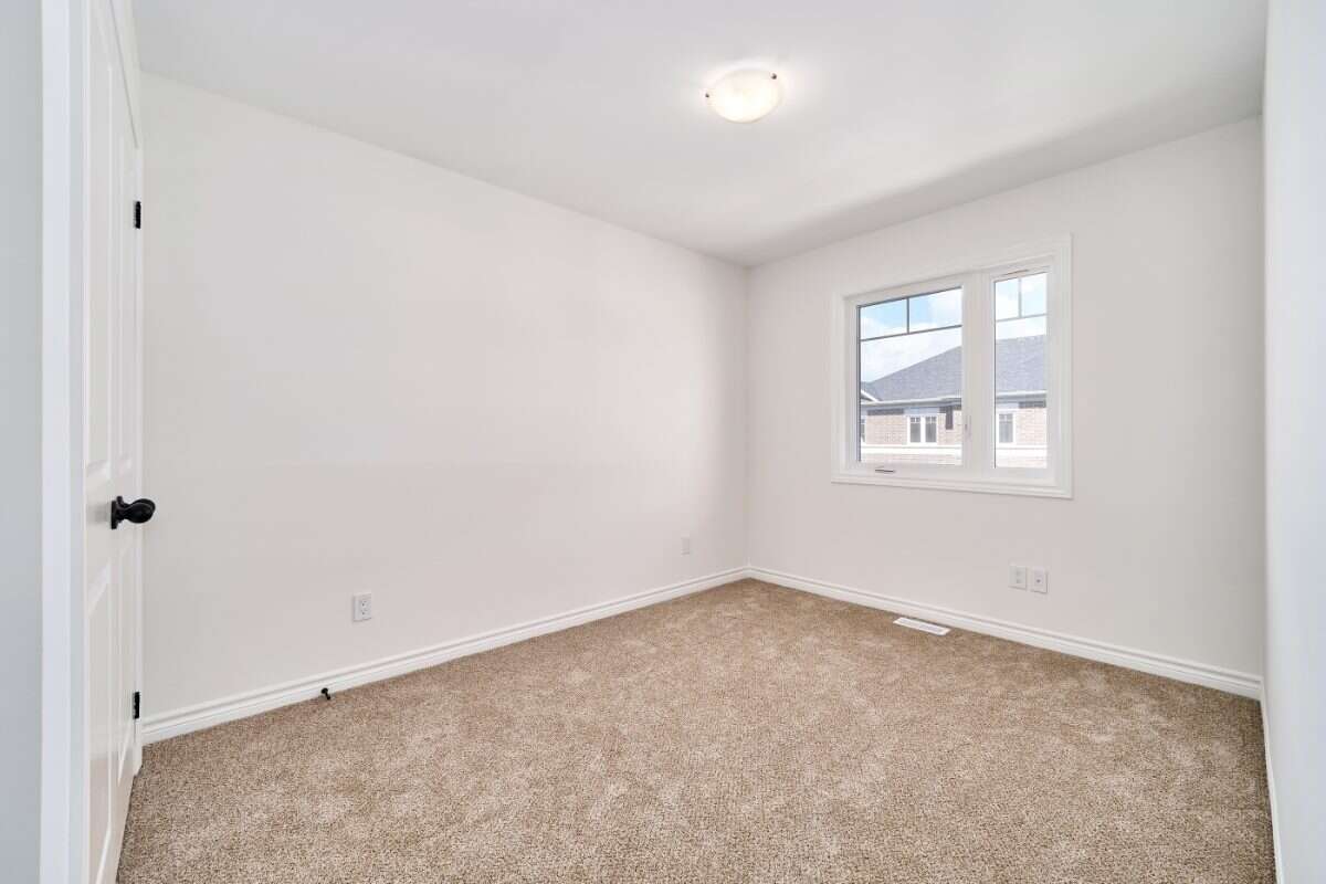 Move-In Ready 3-Bedroom Townhome in Newcastle