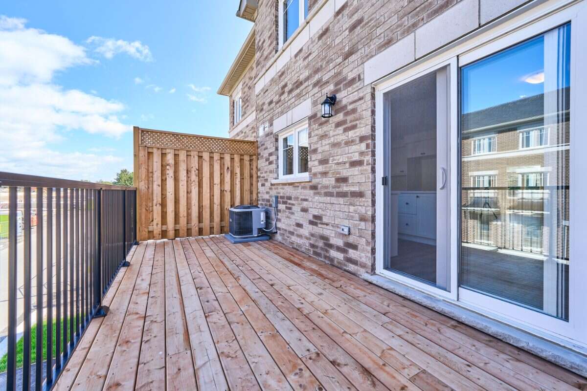 Move-In Ready 3-Bedroom Townhome in Newcastle