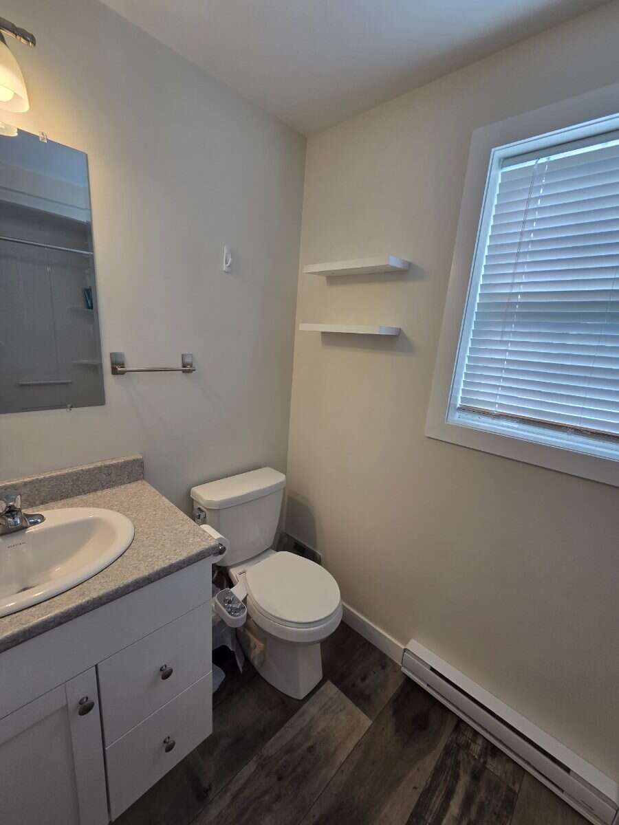 Turn-key 3 Bed 2 Bath 2021  16x68  Mini Home