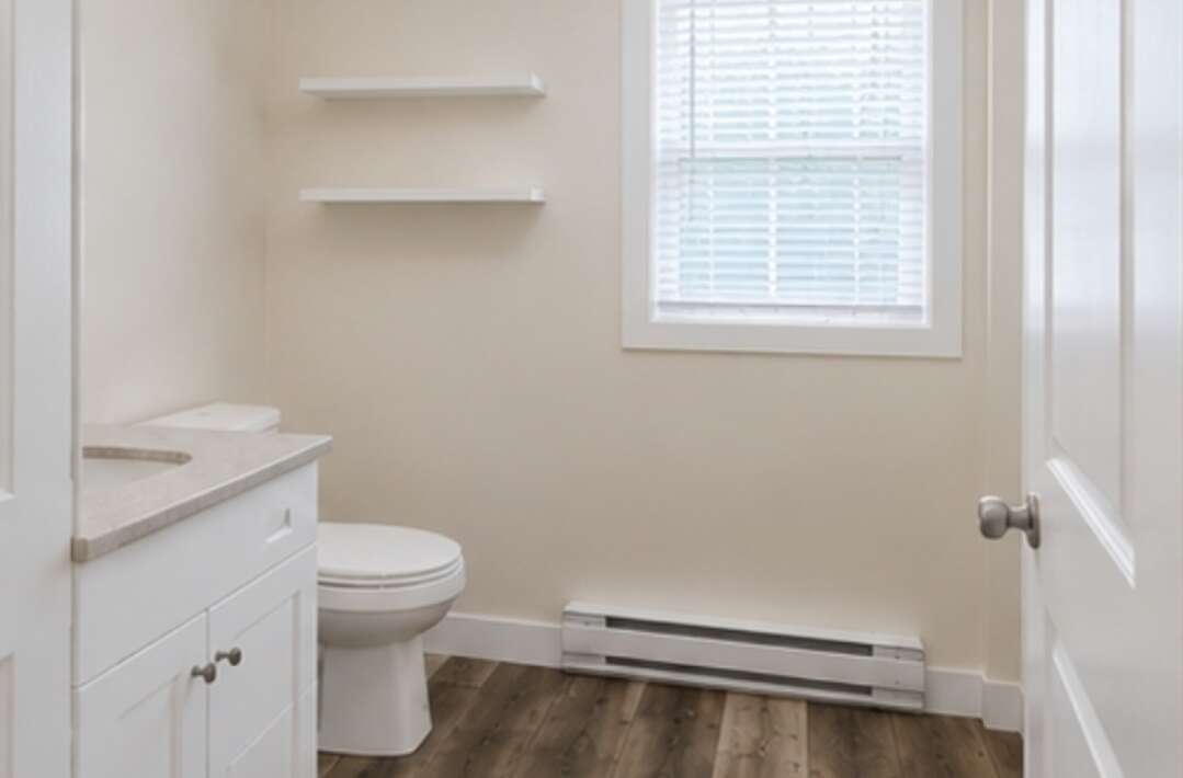 Turn-key 3 Bed 2 Bath 2021  16x68  Mini Home