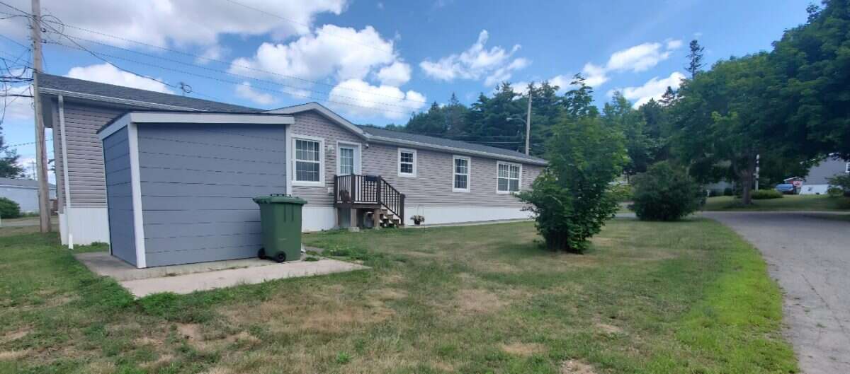 Turn-key 3 Bed 2 Bath 2021  16x68  Mini Home