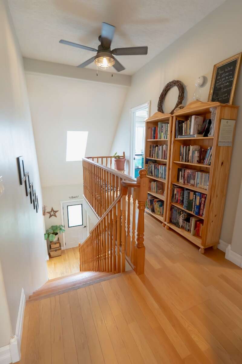  Bright 4-Bed Custom Estate on 17 Private Acres 