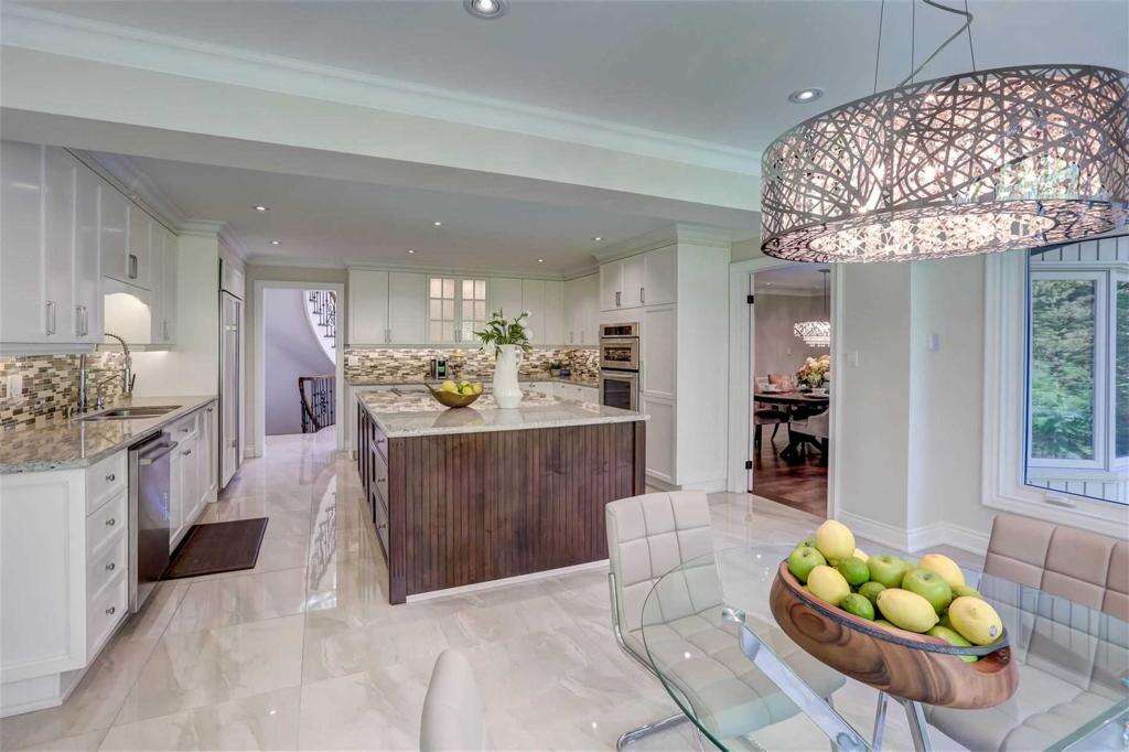 *Cottage Like Home Hidden Treasure in RichmondHill
