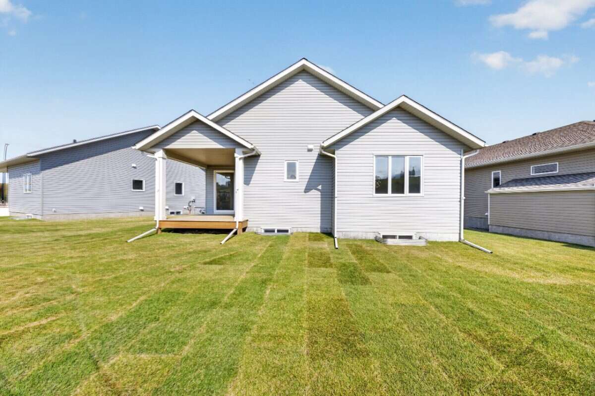 New 3 bedroom bungalow in Valarosa, Didsbury